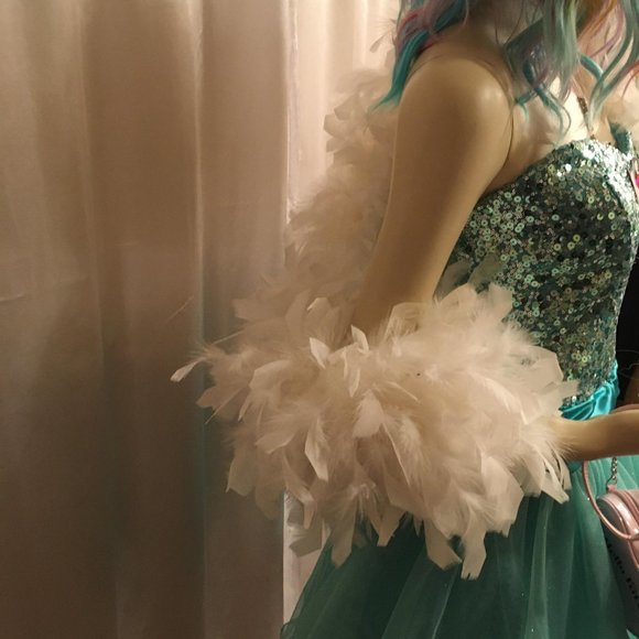 CUSTOM DREAM DRESS AND JEWELERY SET!🍭💖with hello kitty added details - Picture 5 of 17